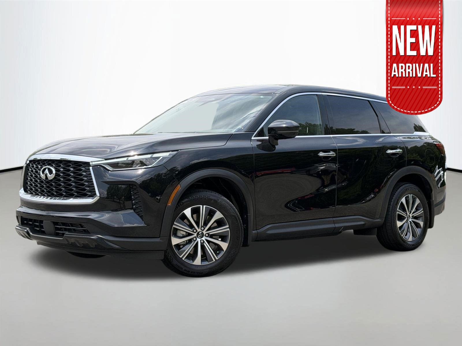 Used 2025 Mineral Black INFINITI PURE image 1