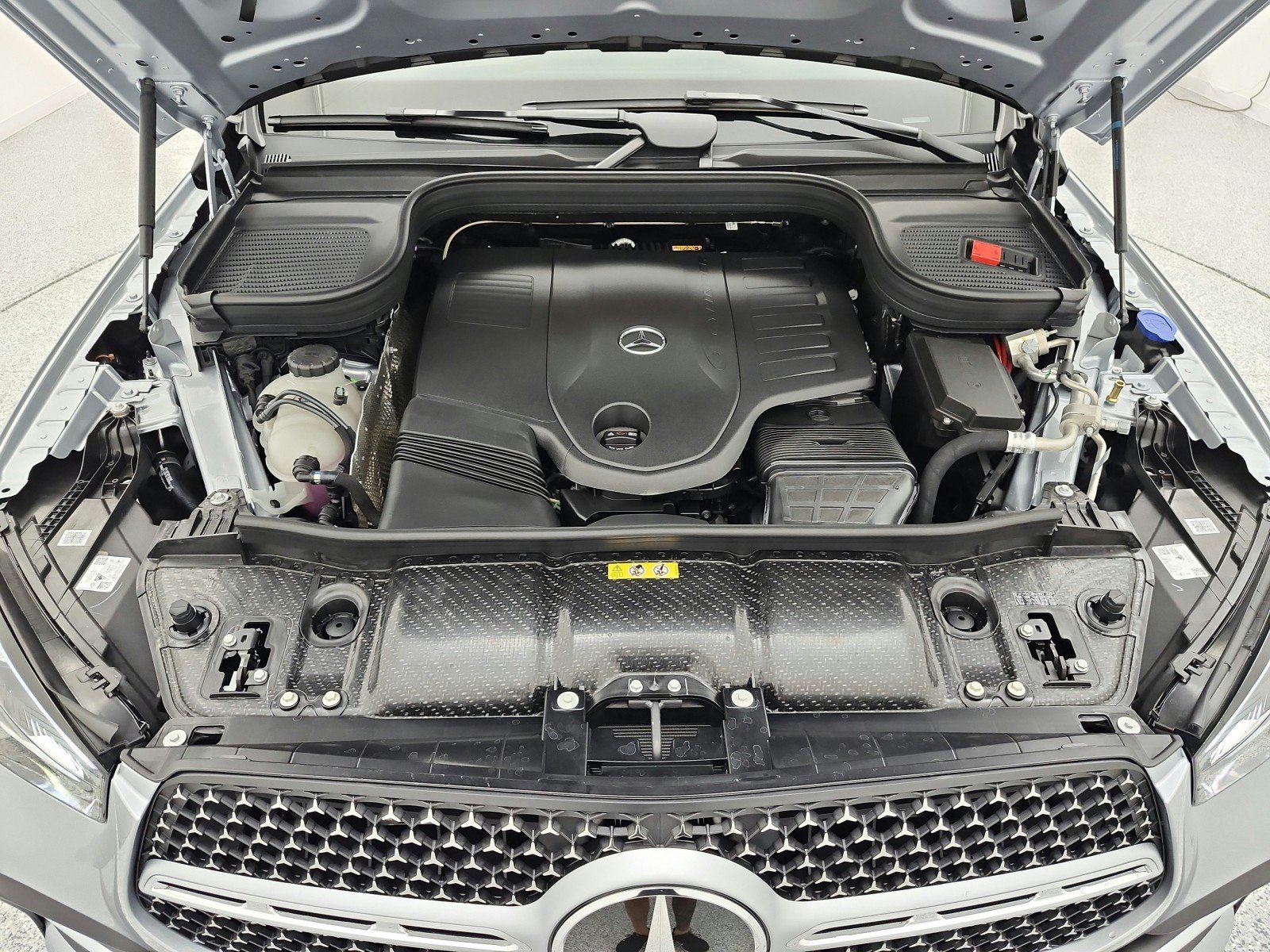 New 2026 Cirrus Silver Metallic Mercedes-Benz GLE 450 4MATIC® SUV image 12