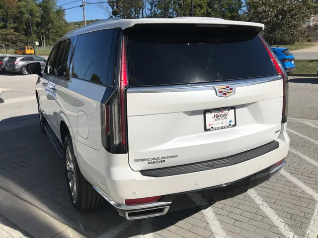 Used 2023 Crystal White Tricoat Cadillac 4WD Premium Luxury image 6