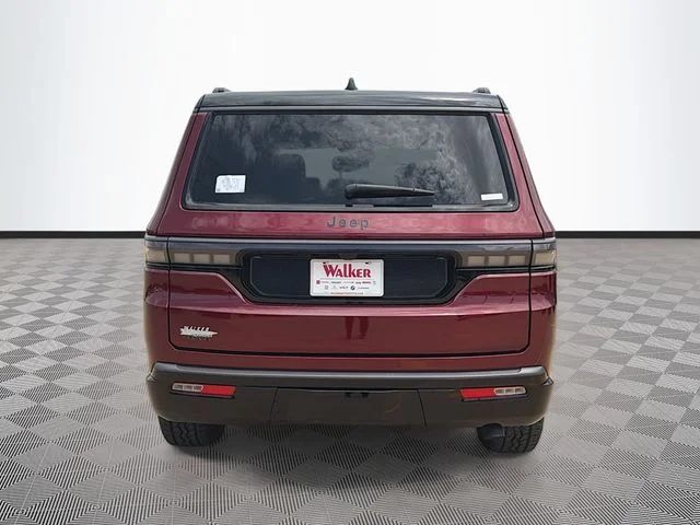 New 2026 Velvet Red Pearl-Coat Exterior Paint Jeep Upland image 6
