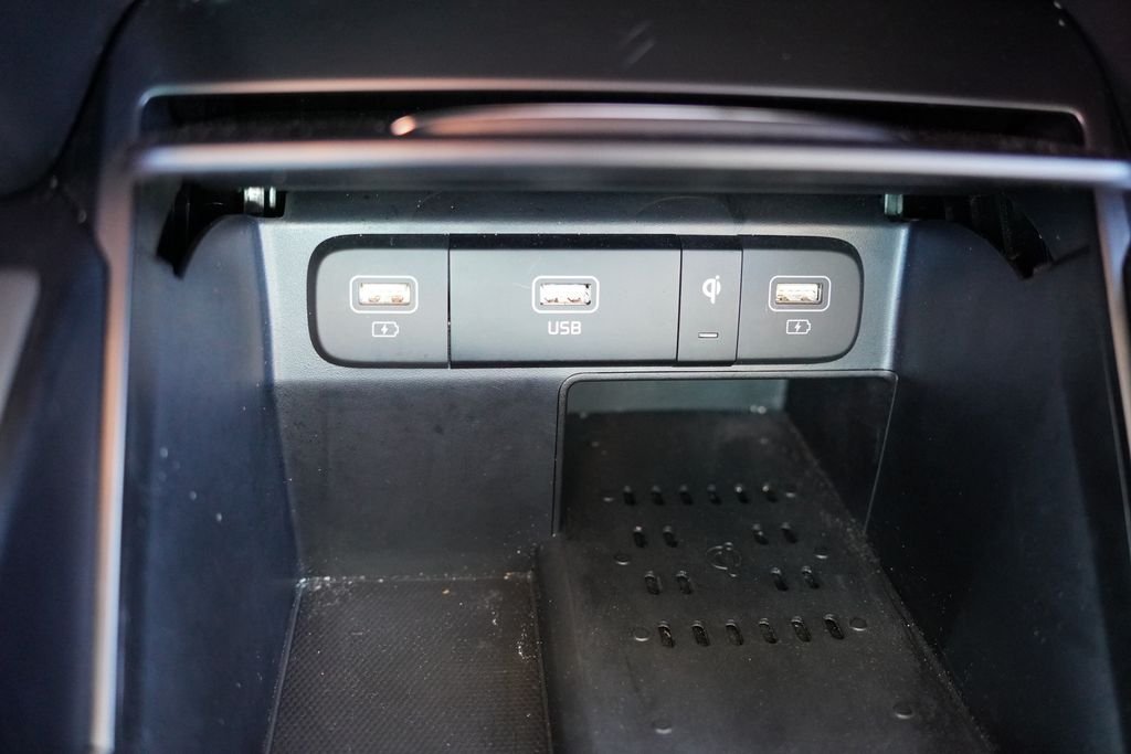 Used 2023 Passion Red Kia X-Line S image 30