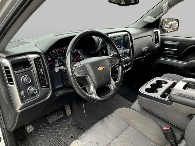 Used 2019 Silver Chevrolet LT image 20