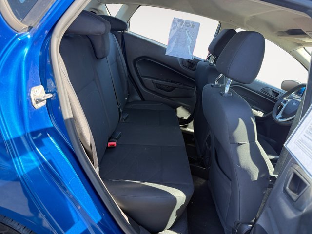 Used 2019 Lightning Blue Metallic Ford SE image 18