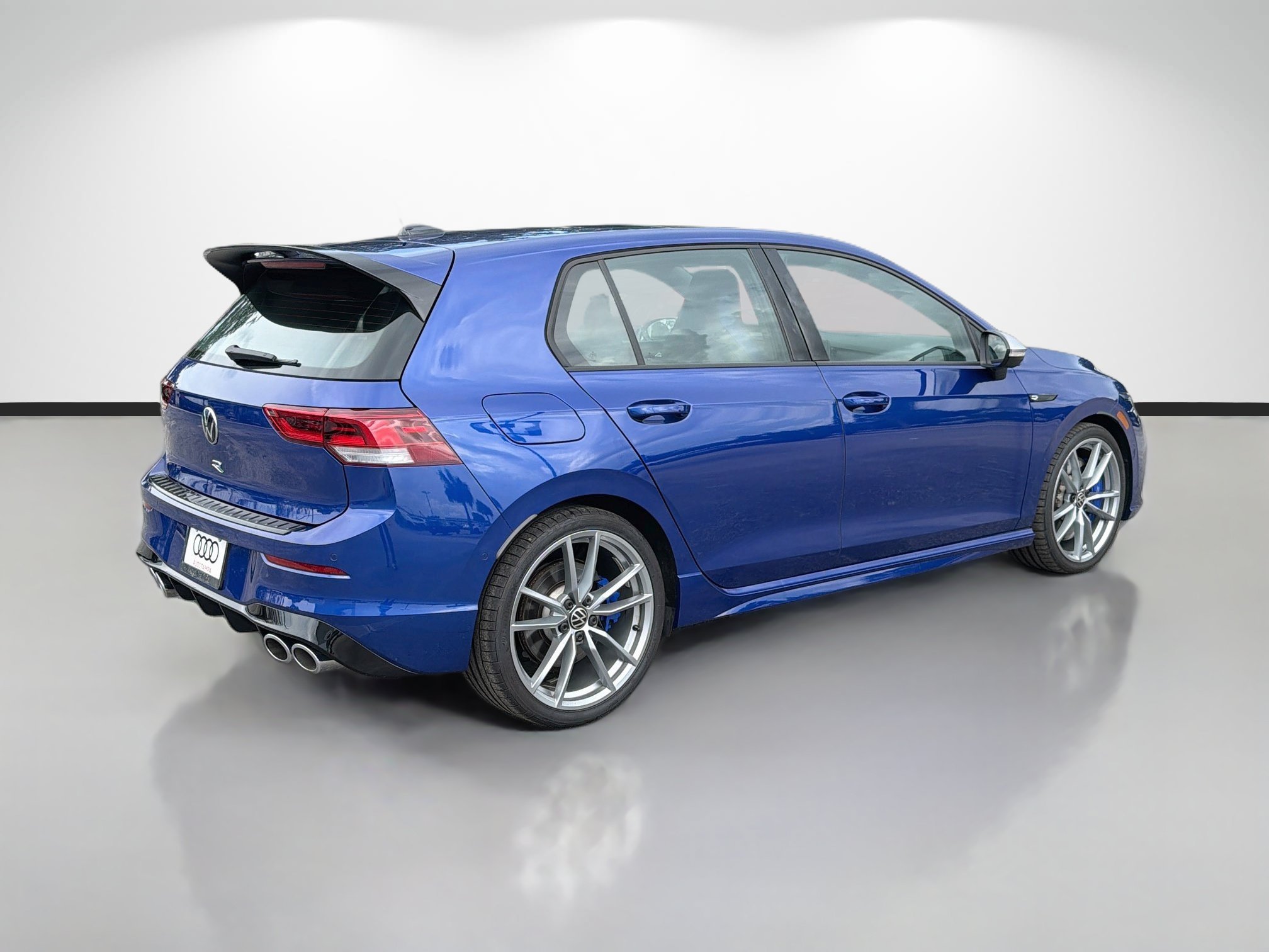 Used 2024 Blue Volkswagen 2.0T image 3