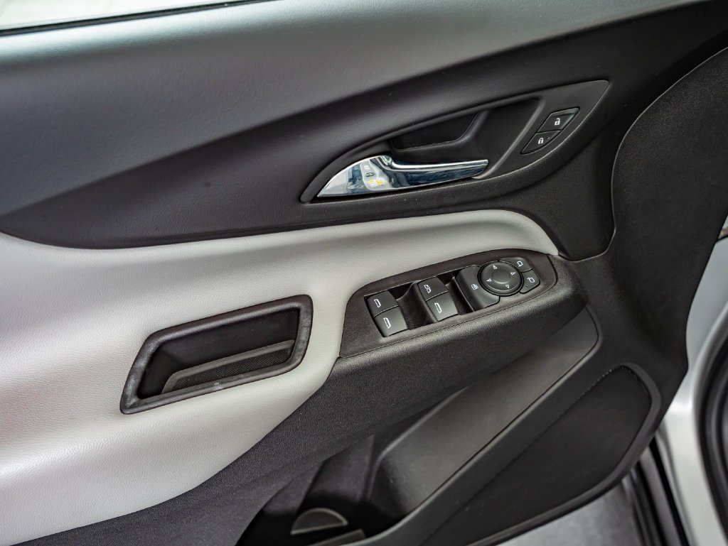 Used 2020 Silver Ice Metallic Chevrolet LT image 17