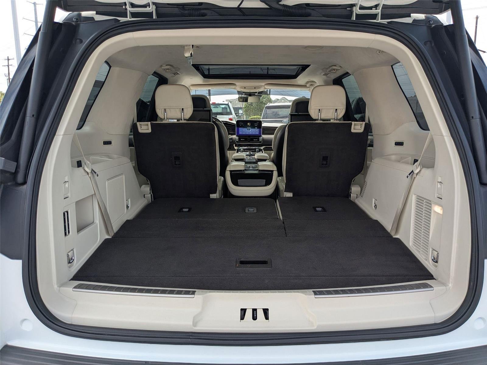 Used 2020 Pristine White Lincoln Black Label image 29