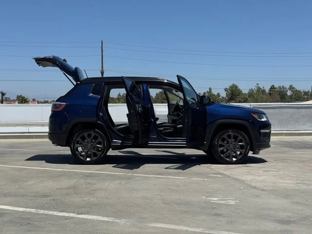 Used 2019 Blue Jeep Limited image 32