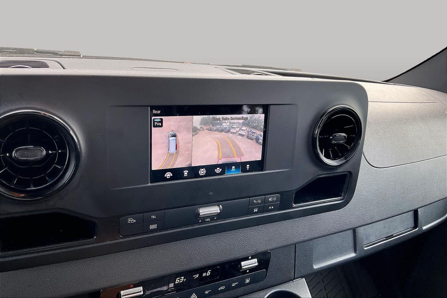 Used 2021 Arctic White Mercedes-Benz  image 27
