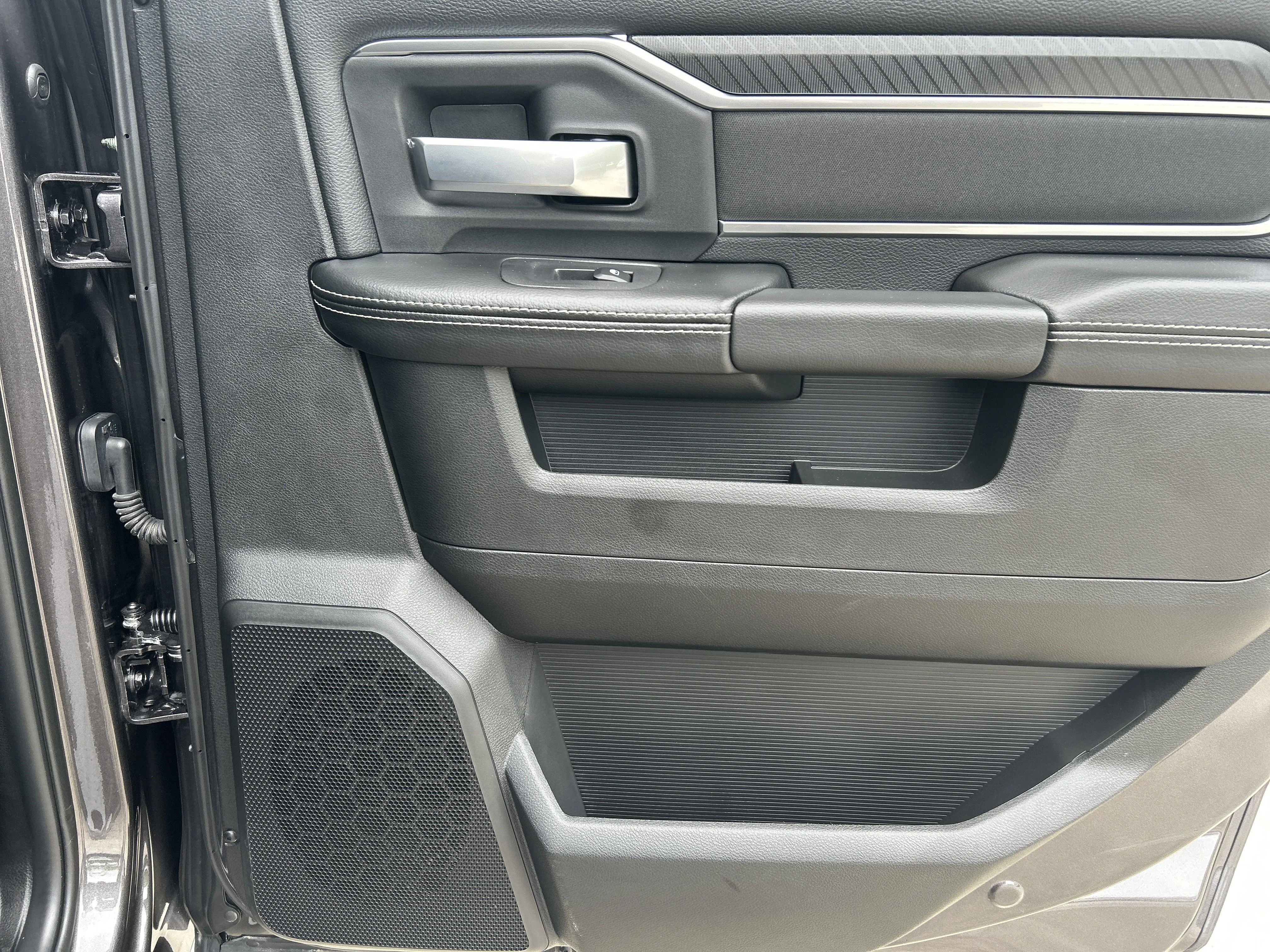 2025 RAM 2500 Big Horn - Photo 16