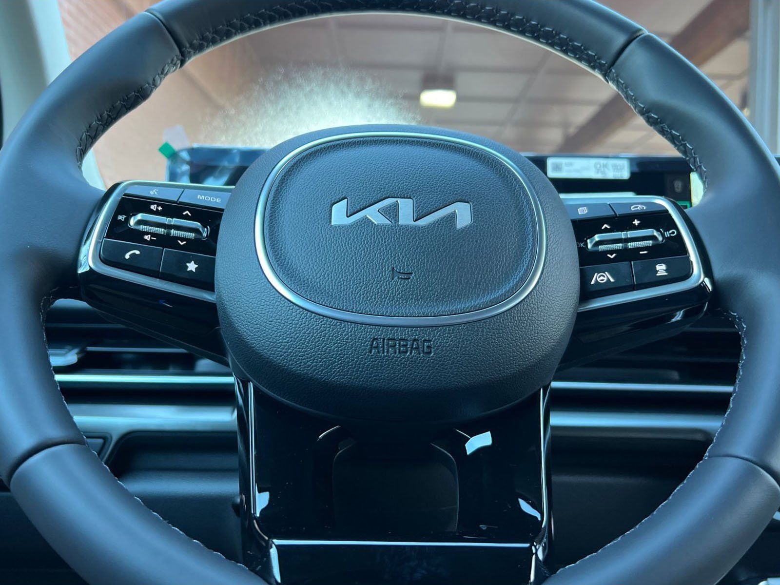 2025 Kia Carnival SX - Photo 26