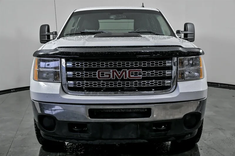 Used 2013 Summit White GMC SLE image 4