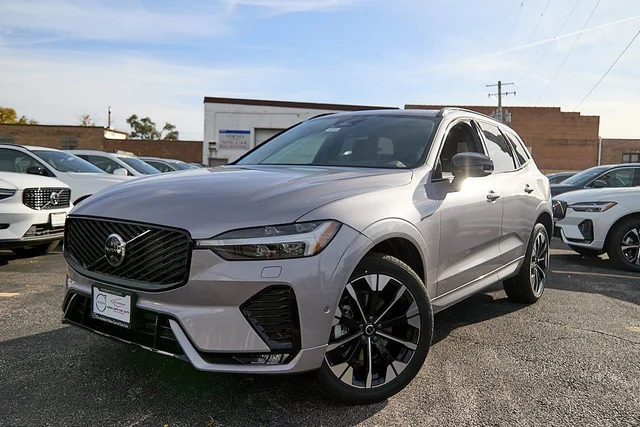 2026 Volvo XC60 Plus