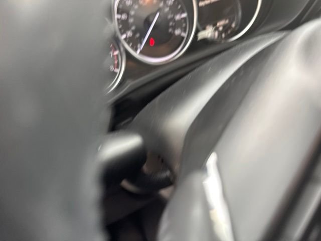 Used 2022 White Mazda 2.5 S Preferred Package image 9