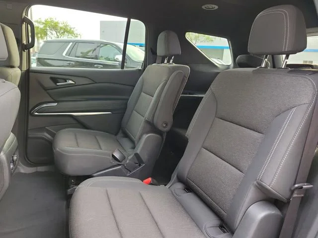 2025 Chevrolet Traverse LT - Photo 11
