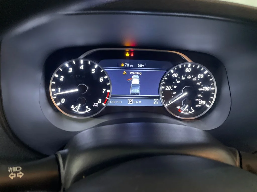 Certified Used 2024 Gun Metallic Nissan S image 17