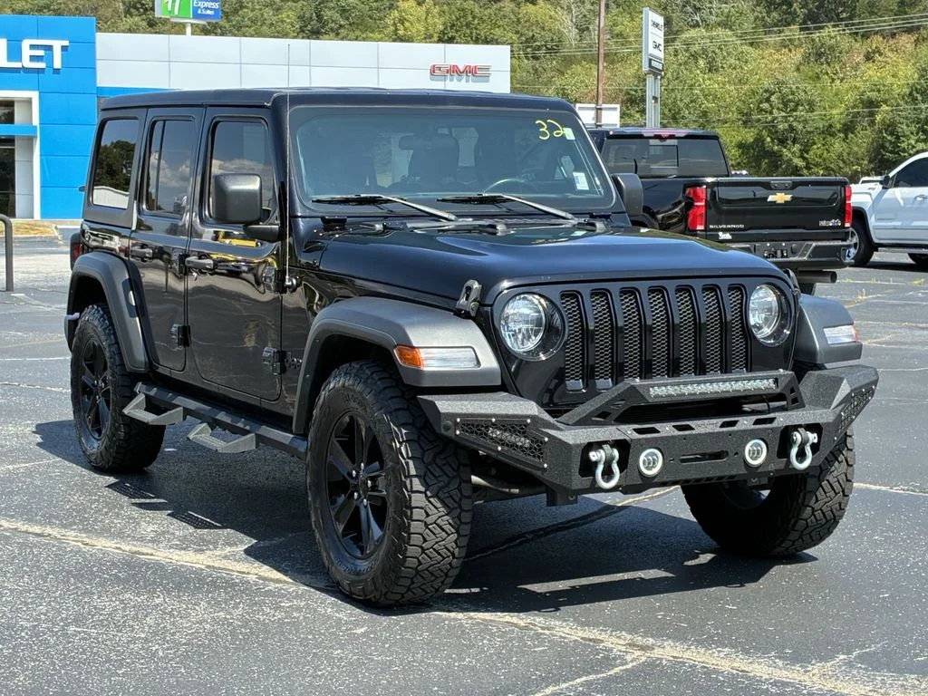 Used 2022 Black Jeep Unlimited Sport Altitude image 4