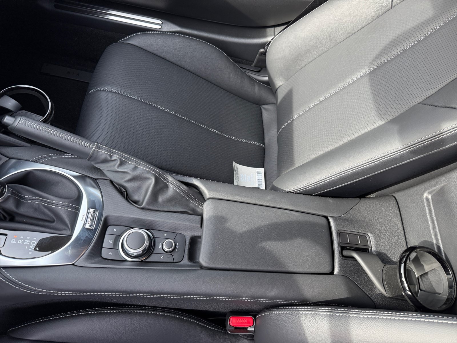 2026 Mazda MX-5 Miata Grand Touring - Photo 14
