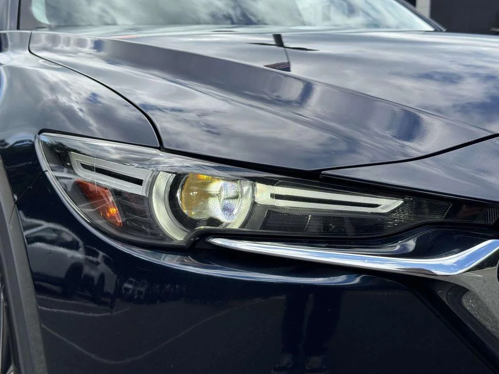 Used 2018 Deep Crystal Blue Mica Mazda Grand Touring image 12