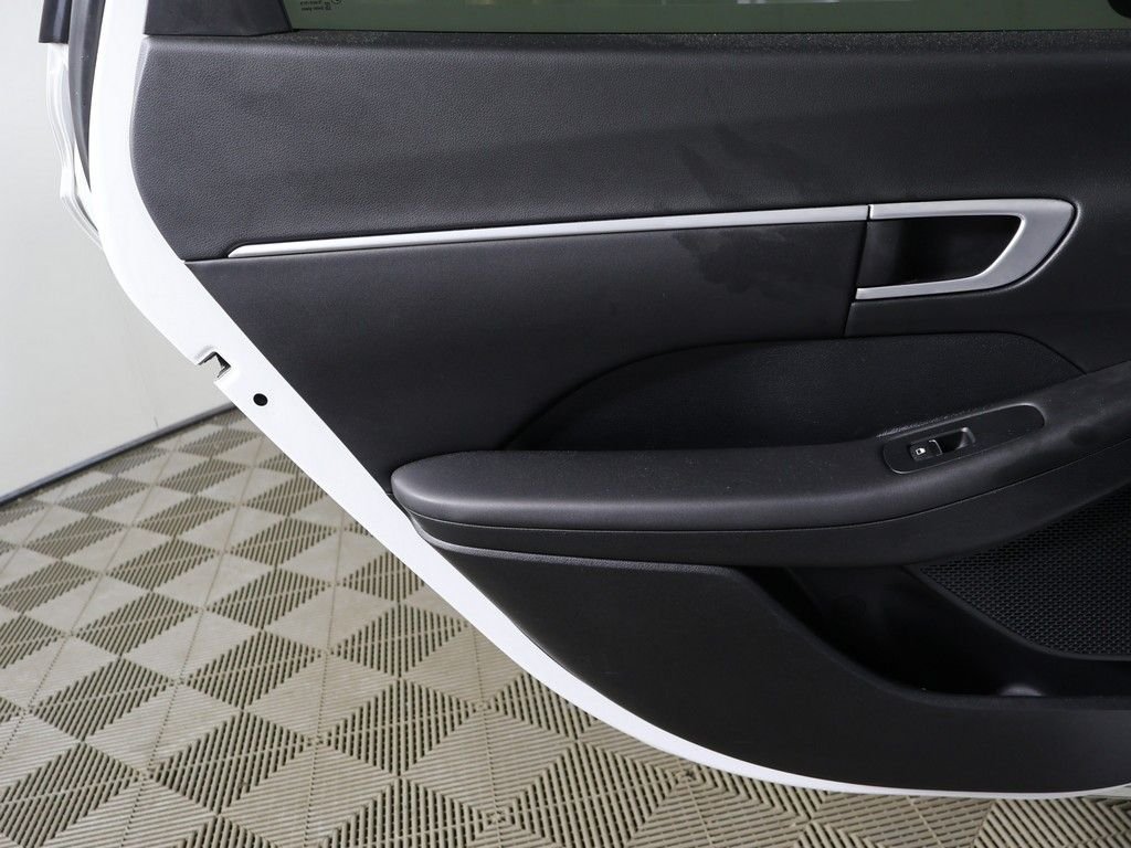 Certified Used 2024 White Hyundai SEL image 21