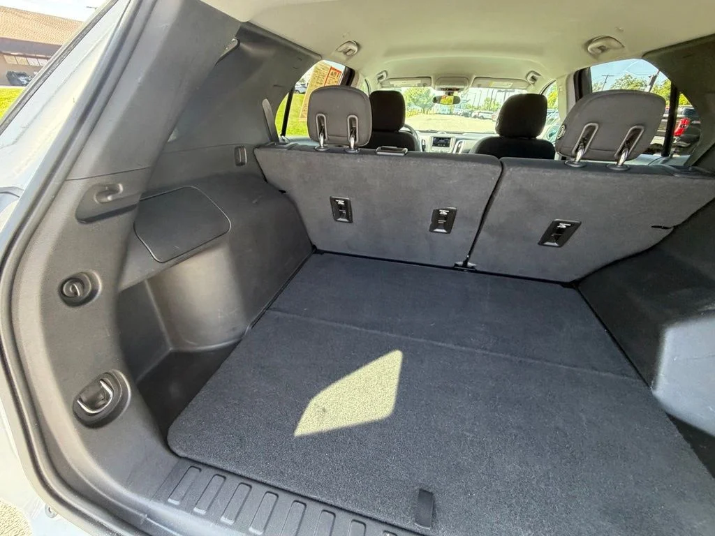 Used 2019 White Chevrolet LT image 44