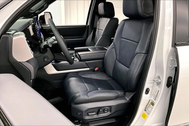 Used 2026 Wind Chill Pearl Toyota Platinum image 24