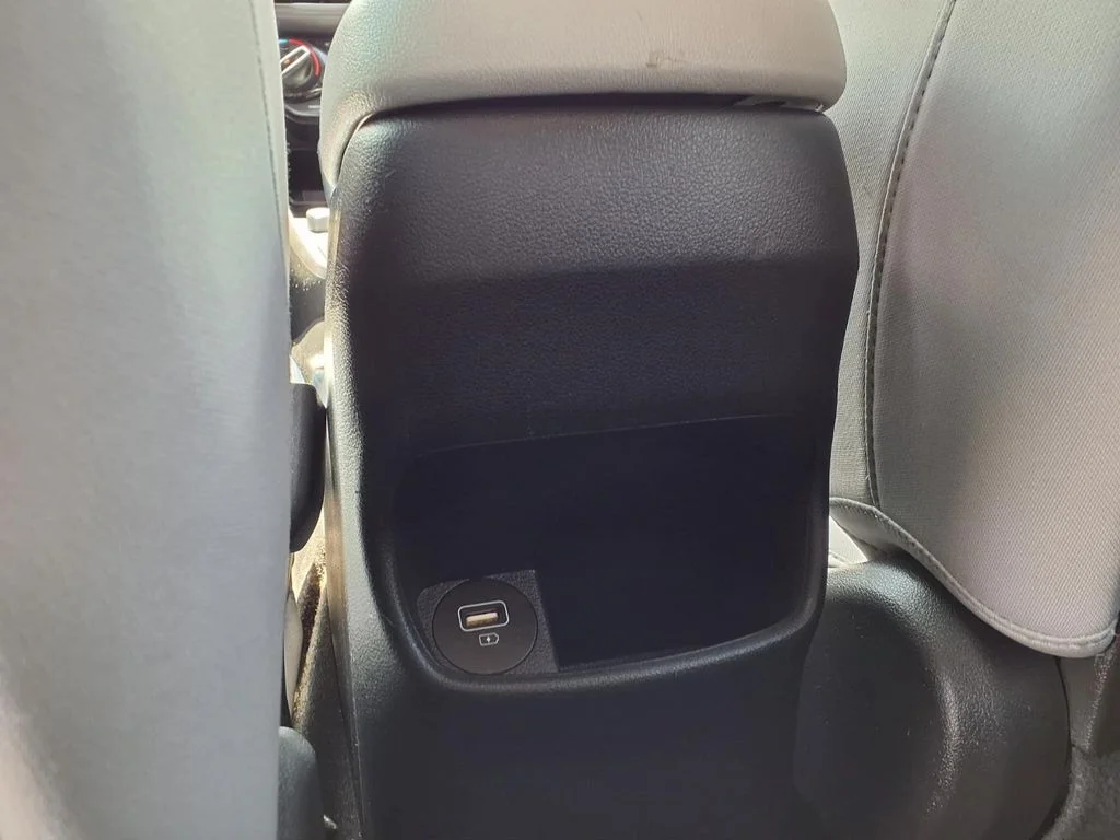 Used 2023 Silver Hyundai SEL image 25