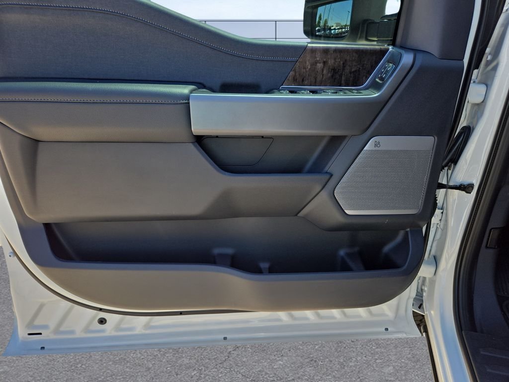New 2026 Star White Metallic Tri-Coat Ford F-350® Lariat® image 15