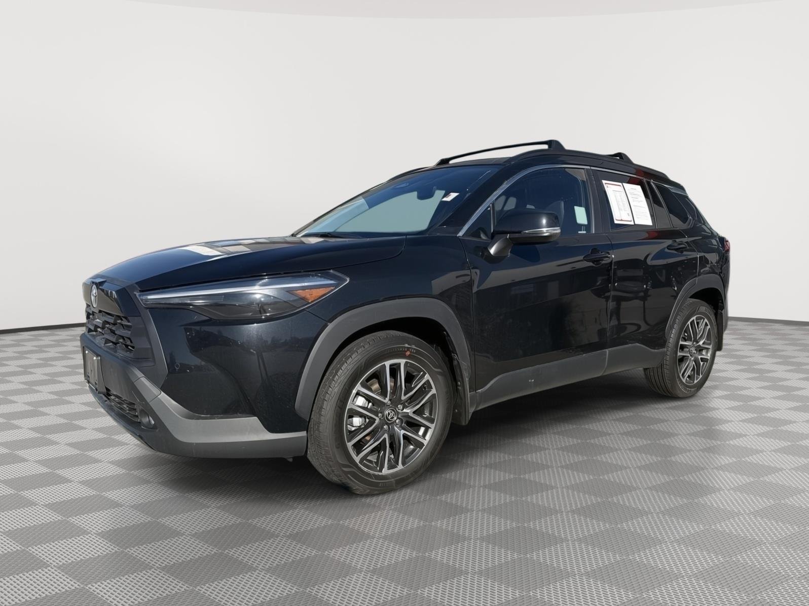 Used 2026 Toyota Corolla Cross XLE with VIN 7MUDAAAG8TV223667 for sale in Kansas City