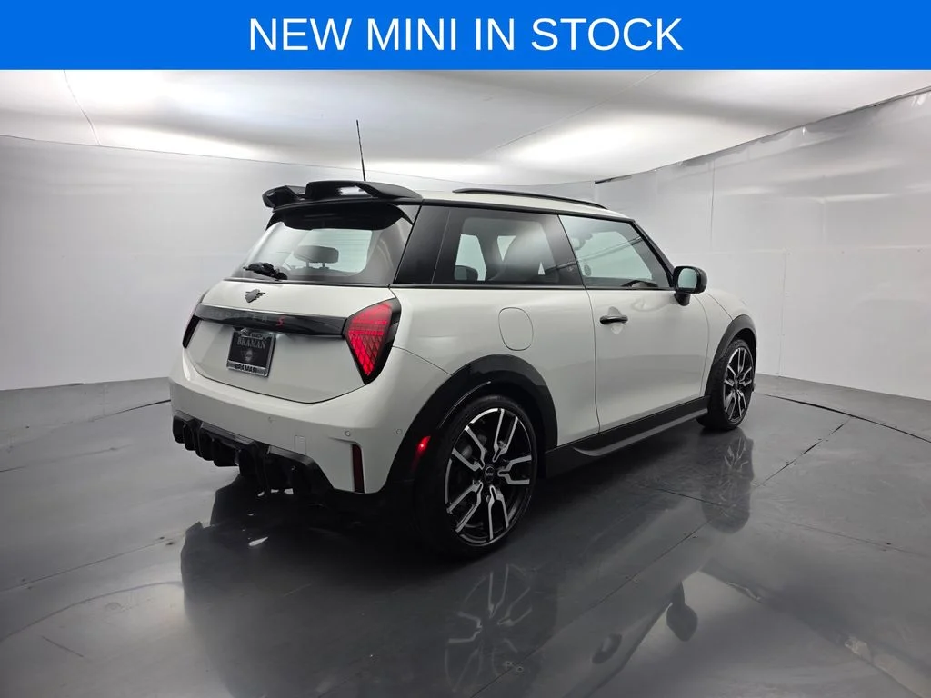 New 2026 White MINI Iconic image 4