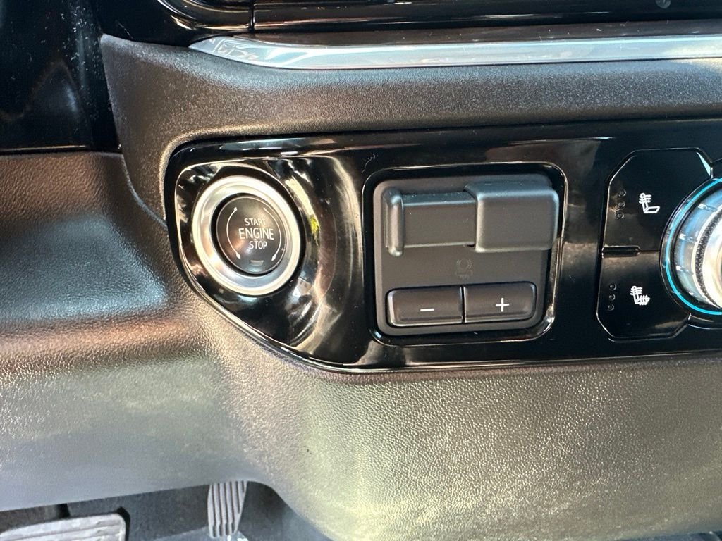2025 GMC Sierra 1500 SLT - Photo 20