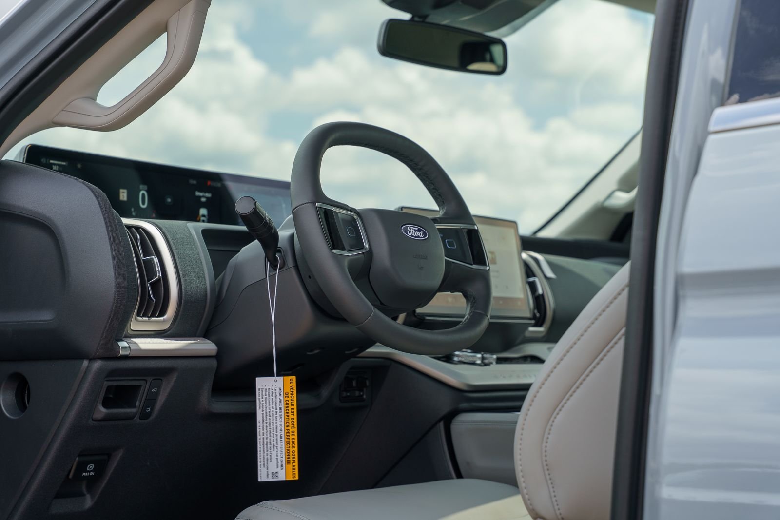 New 2027 Glacier Gray Metallic Tri-Coat Ford Active image 18