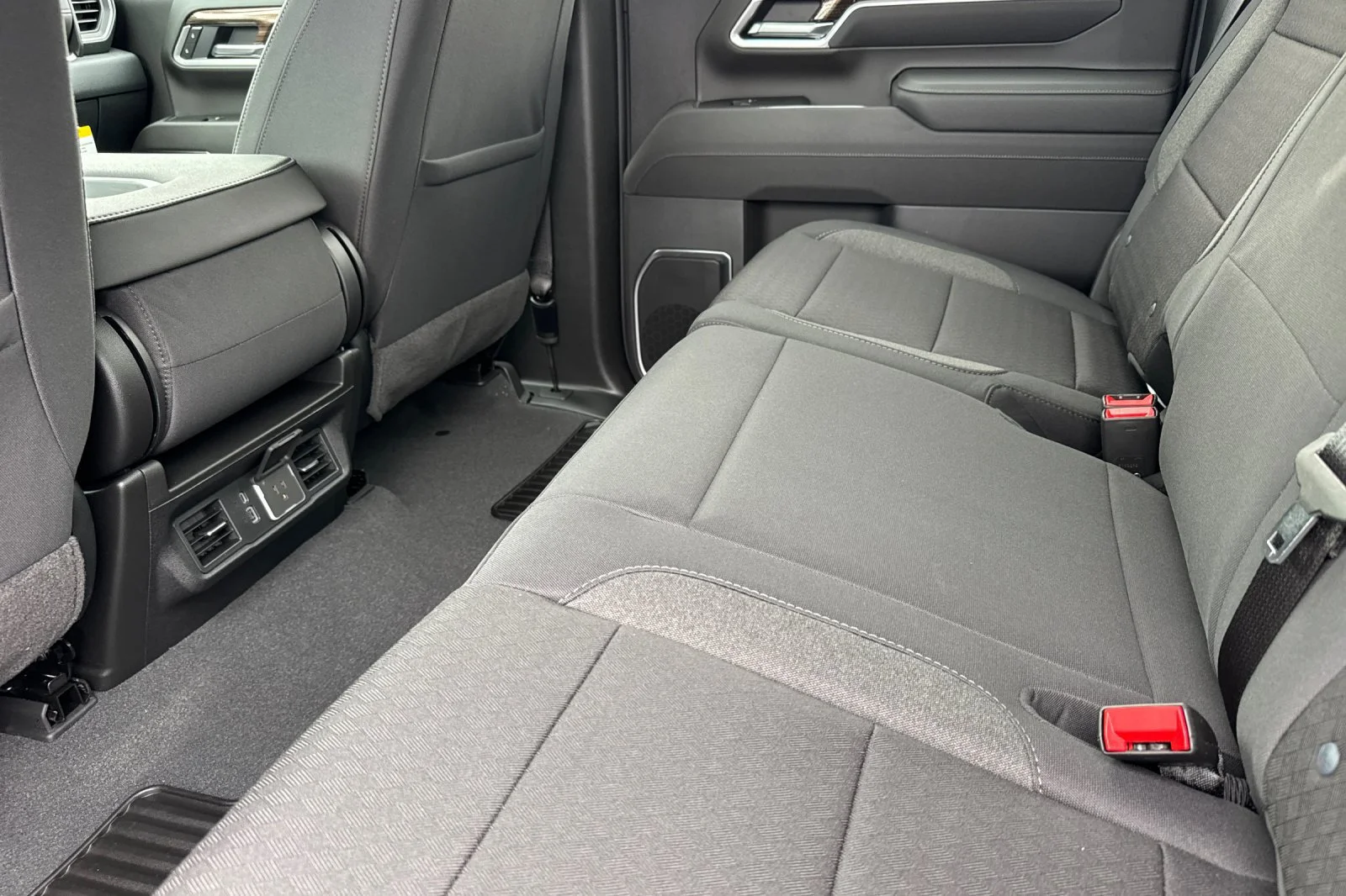2026 Chevrolet Silverado 2500 HD LT view 11
