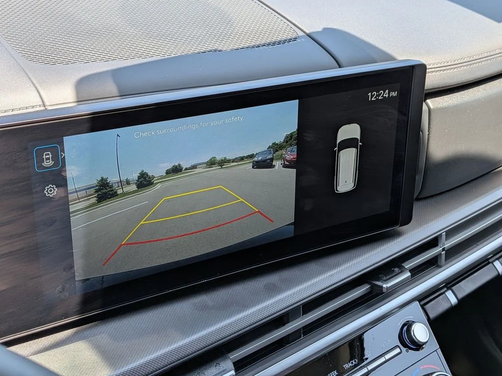 Used 2026 Black Hyundai SEL image 19