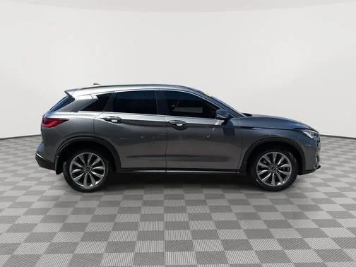 Used 2022 Gray INFINITI ESSENTIAL image 2