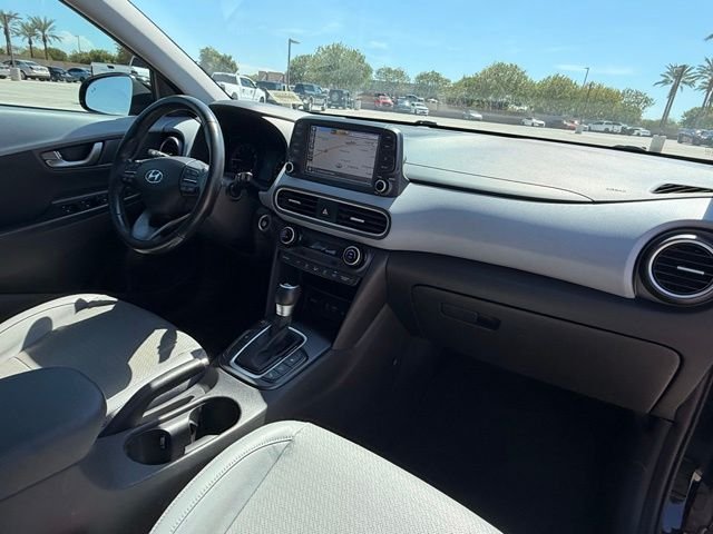 Used 2018 Black Hyundai Ultimate image 14