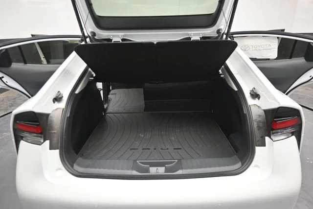 New 2026 Wind Chill Pearl <sup>1</sup> Toyota  XLE image 12