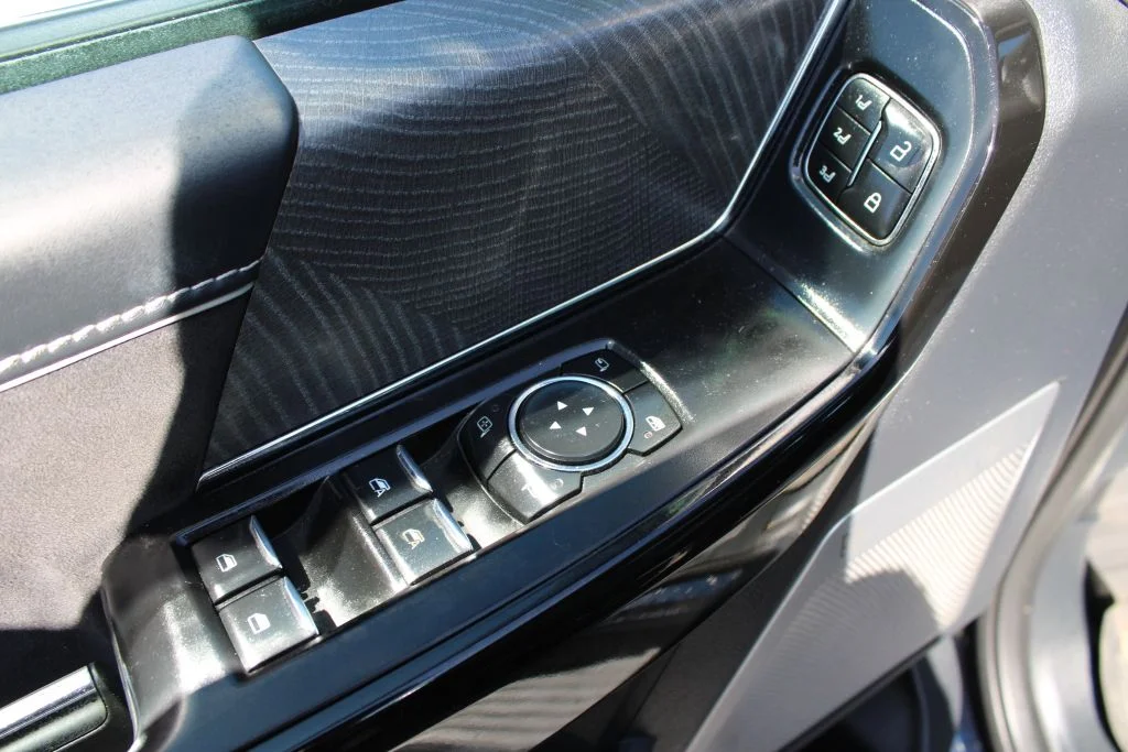 Used 2023 Blue Ford Platinum image 30