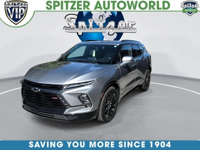 Used 2024 Gray Chevrolet RS image 8