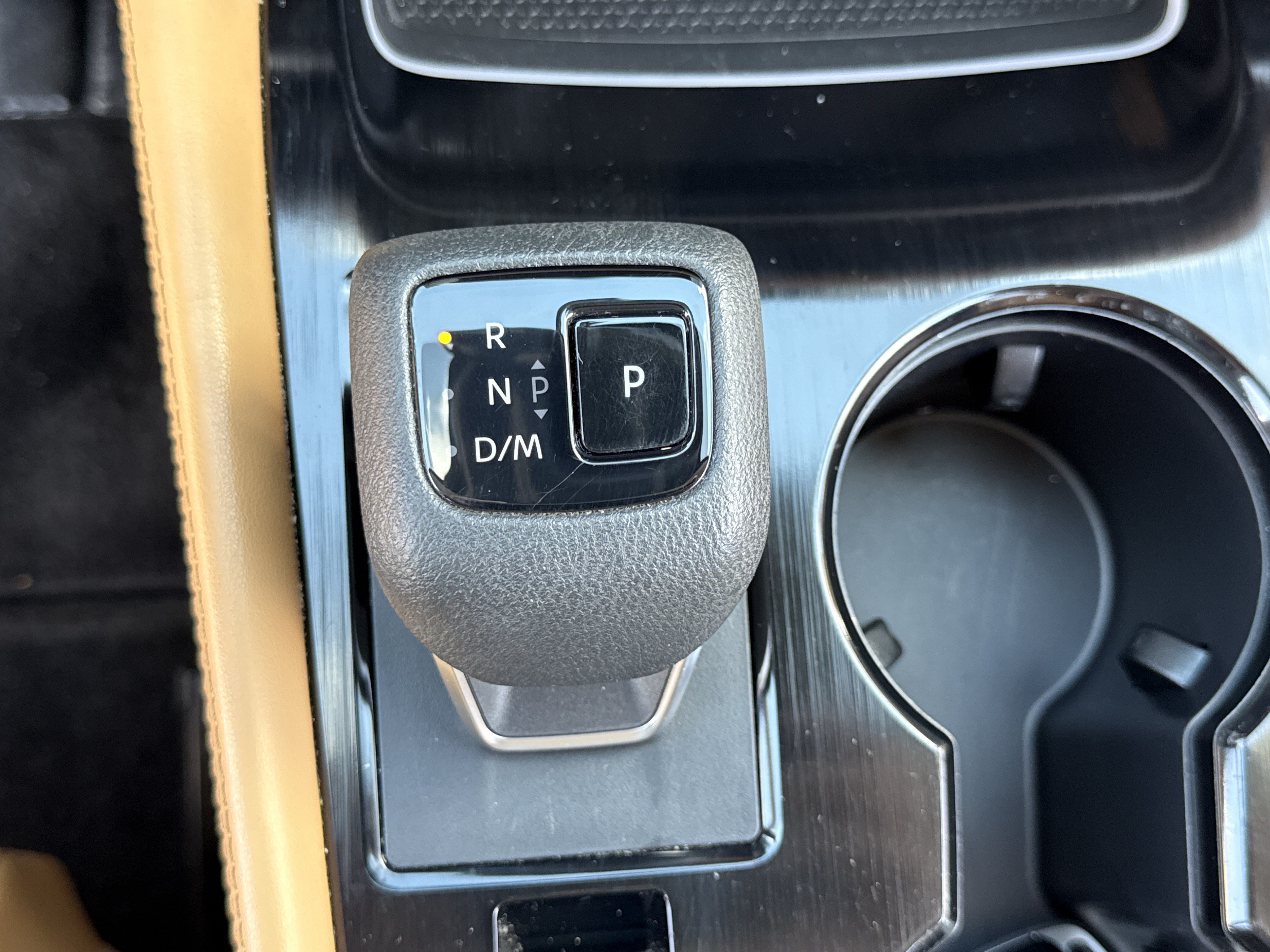 Used 2023 Super Black Nissan Platinum image 11