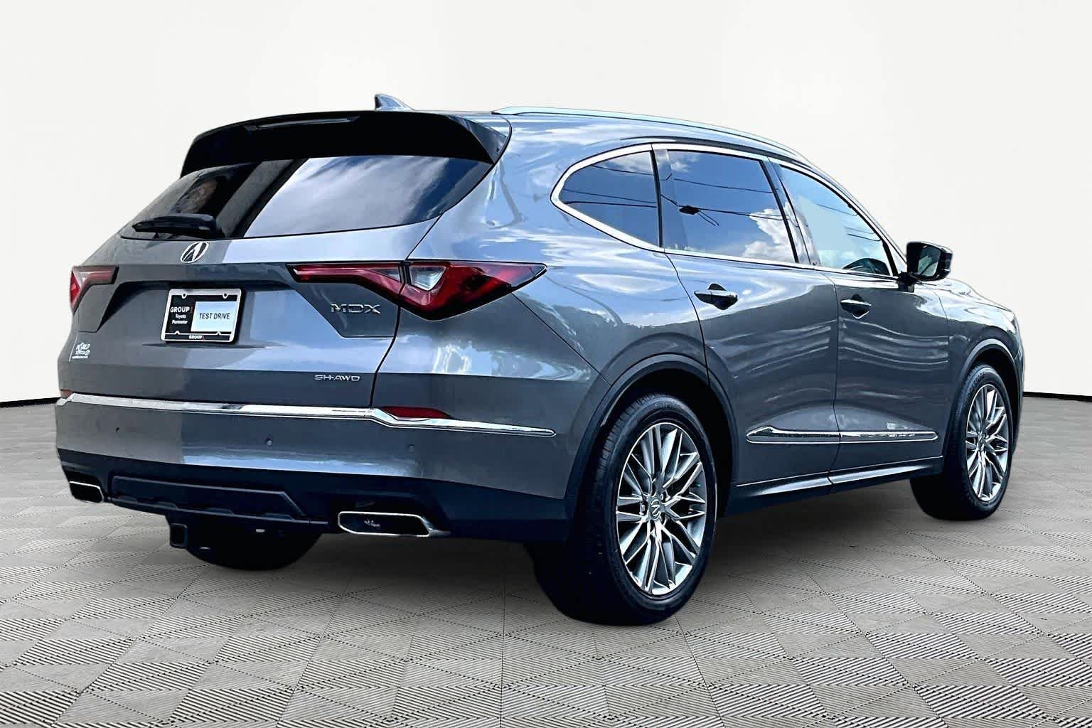 Used 2023 Liquid Carbon Metallic Acura w/Advance Package image 13