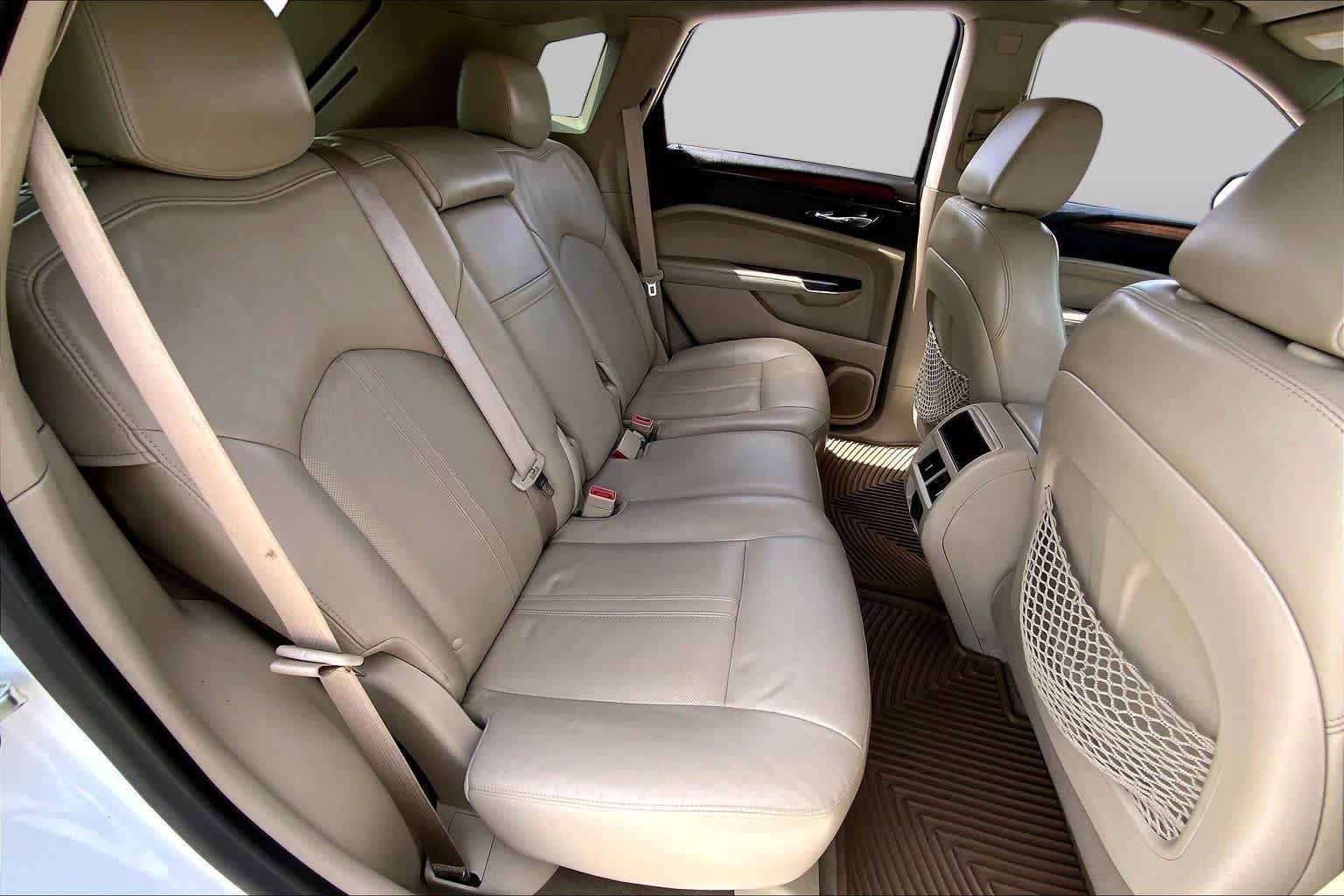Used 2013 Platinum Ice Tricoat Cadillac Luxury Collection image 19