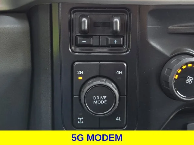New 2026 Agate Black Metallic Ford F-250® XLT image 19