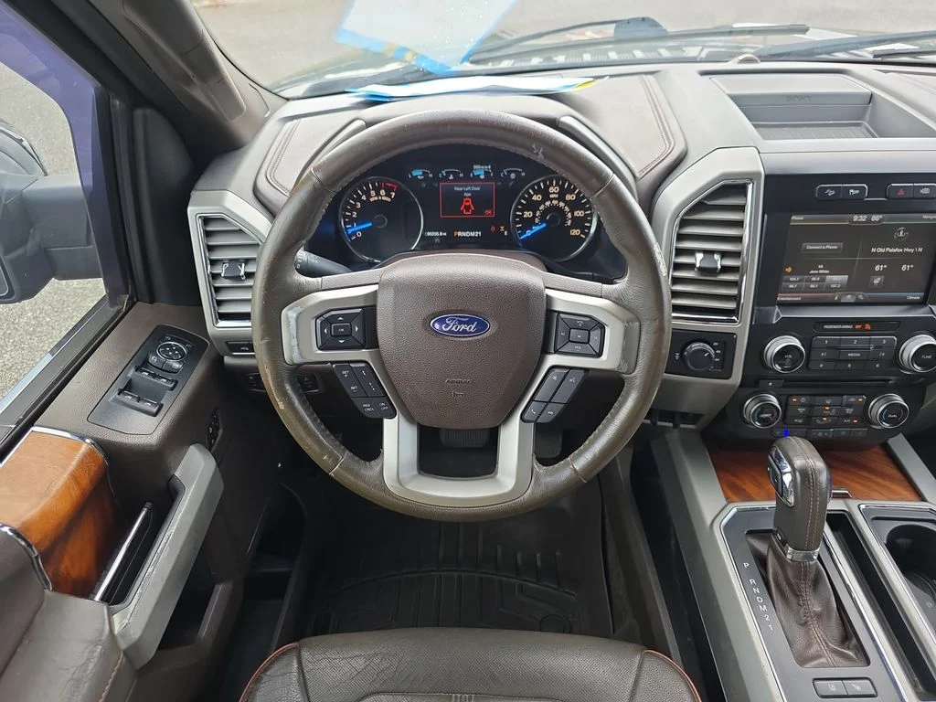 Used 2015  Ford King Ranch image 16