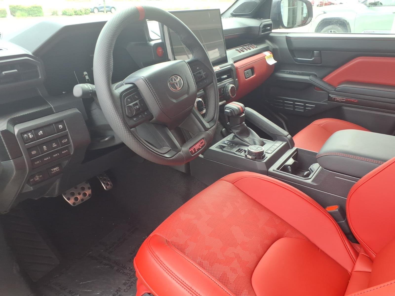 2026 Toyota Tacoma TRD Pro - Photo 9