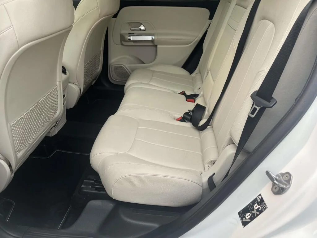 Certified Used 2023 Polar White Mercedes-Benz GLB 250 image 18