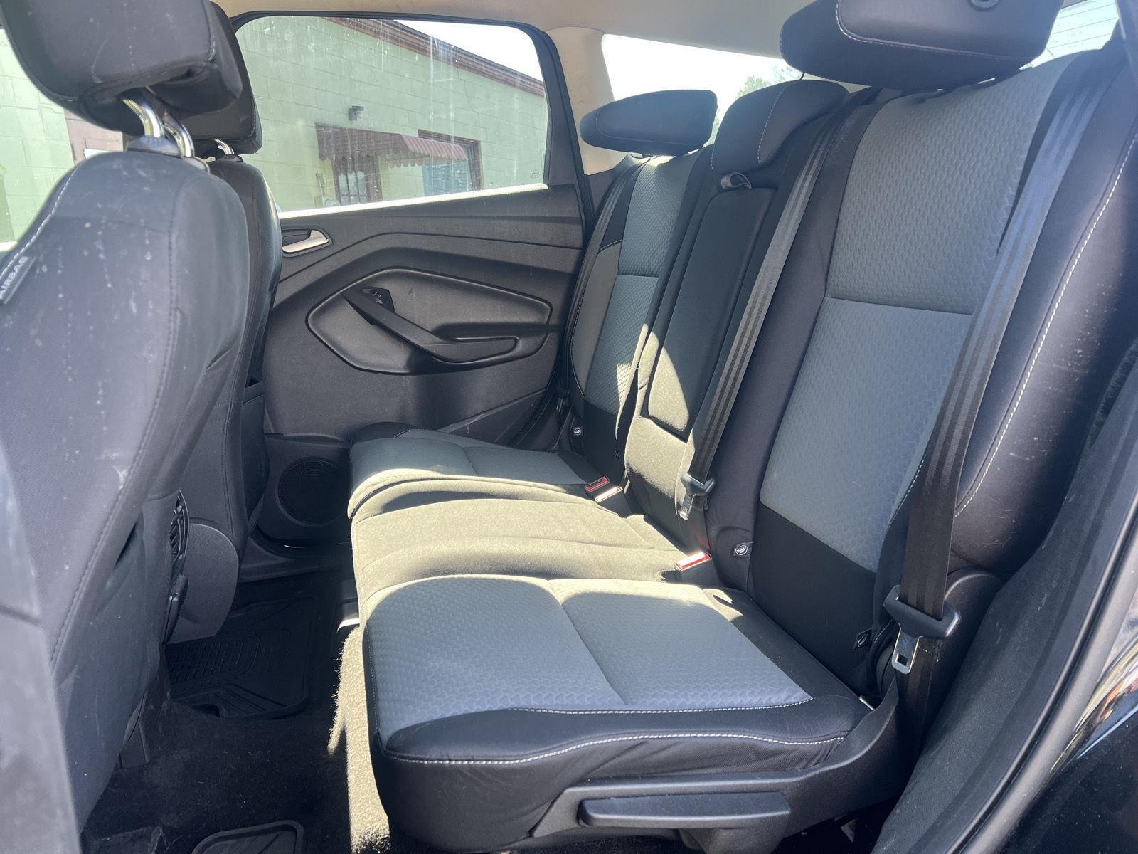 Used 2017 Shadow Black Ford SE image 13
