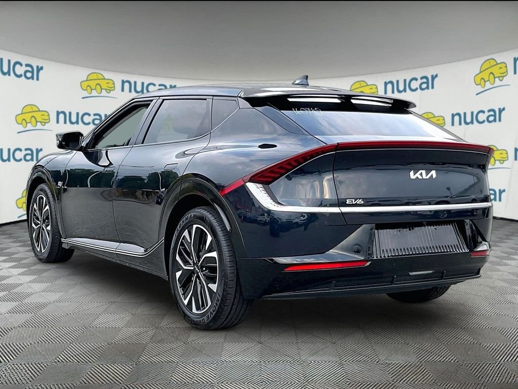 Used 2024 Blue Kia Wind image 4