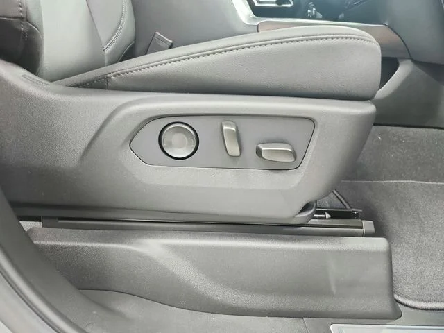 New 2026 Silver GMC SLT image 40