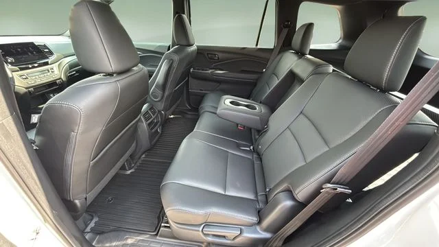 Used 2022  Honda EX-L image 20