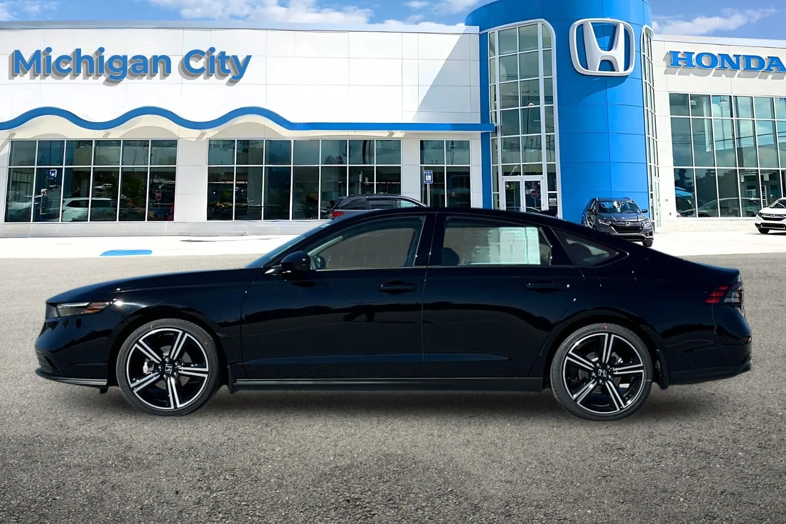 New 2026 Black Honda SE image 2